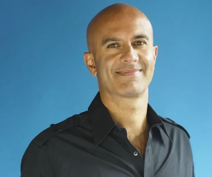 The Daily Mastery Podcast by Robin Sharma – Why You Need to Stop Comparing Yourself to Others